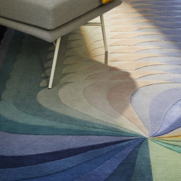 cc-tapis-Slinkie-by-Patricia-Urquiola-Creative-Direction-Motel-409-Photo-by-Carlotta-Manaigo-Set-design-by-Sonia-Pravato-Costanza-Manzoni-Location-Hannes-Peers-Atelier-03-675x1024